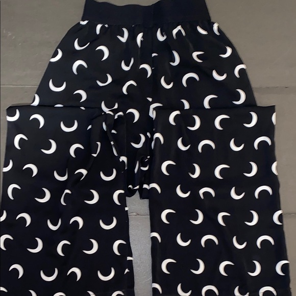 Warineserrb Small Black and White Crescent Moon Pajama Pants - Picture 6 of 9